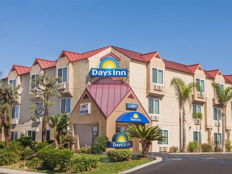 Days Inn By Wyndham Κάρλσμπαντ Εξωτερικό φωτογραφία